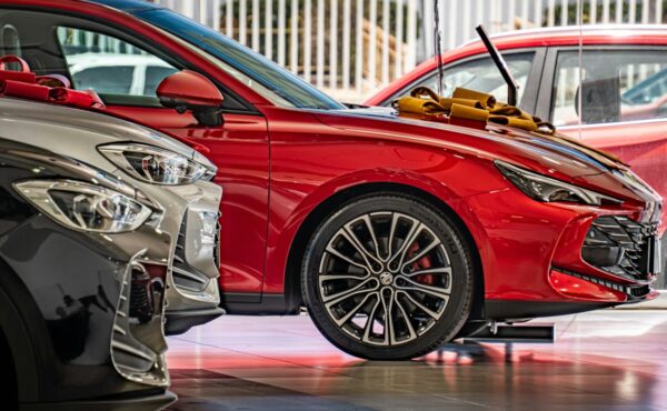 Car dealership showroom for the Pinewood.AI acquisition