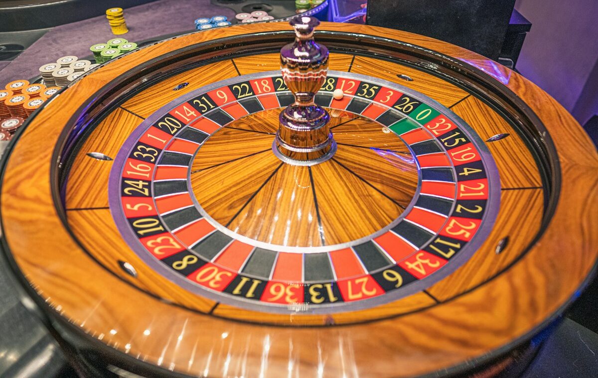 Roulette wheel illustrating the CFTC swap rule for casino-style bets