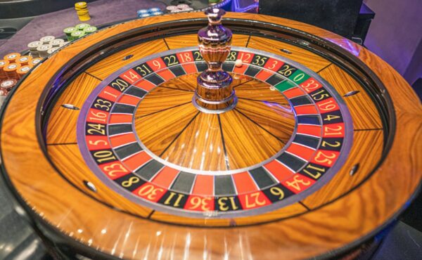 Roulette wheel illustrating the CFTC swap rule for casino-style bets