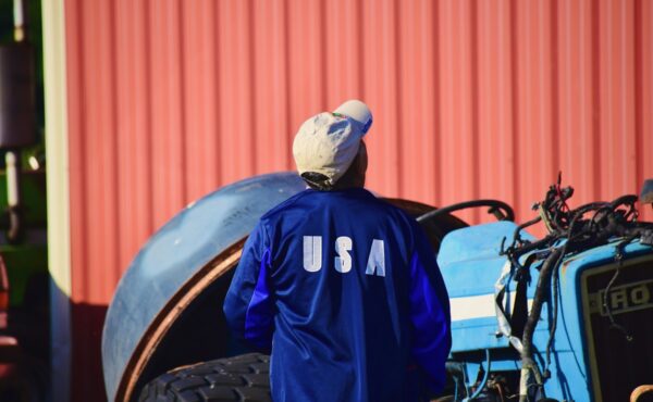 U.S. factory worker representing manufacturing conditions in the Federal Reserve Beige Book
