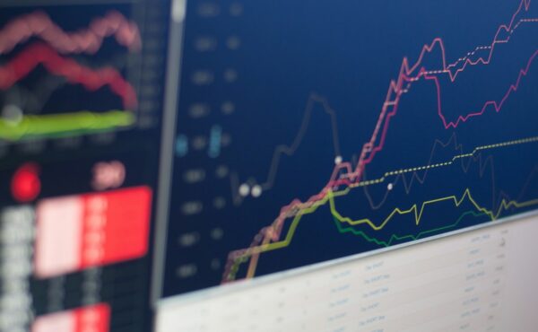 Forex trading screens illustrating the CFTC fraud enforcement order