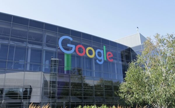 Google headquarters illustrating Alphabet earnings and cloud growth