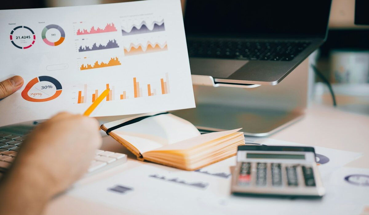 Institutional investment analysis representing BlackRock earnings and asset management