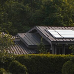 Rooftop solar panels illustrating U.S. small-scale solar generation growth